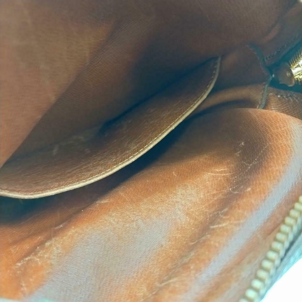 Louis Vuitton LV Shoulder Bag Amazon - Picture 9 of 10